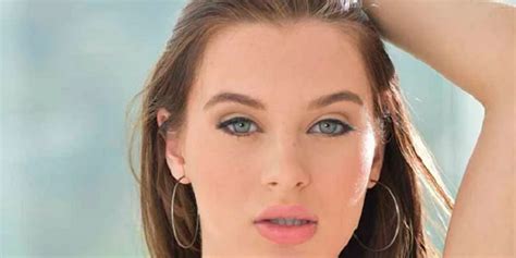 lana rhoades bikini|La candente foto de Lana Rhoades en tanga y sin sostén que .